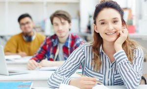 Top 5 ngành nghề hot nhất hiện nay [CẬP NHẬT MỚI NĂM 2025]
